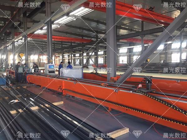 如何避免沖床送料機(jī)的刮傷 如何避免沖床送料機(jī)的刮傷